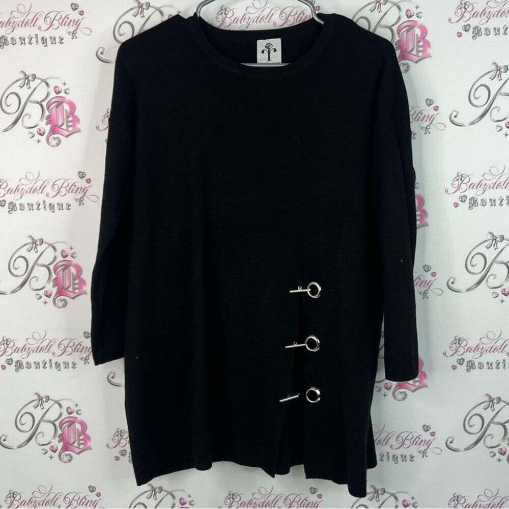 Rain + rose sweater Chic Black Women's Sweatshirt with Silver Accents wool